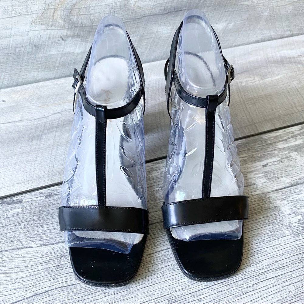 Privilege T strap Block Heel Sandal